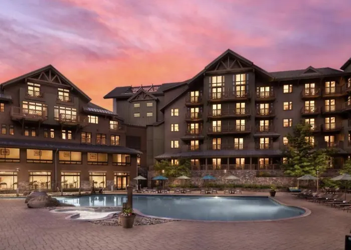 337 - Studio- Lodge At Spruce Peak -Stowe Mt Resort- Ski In Ski Out - Sleeps 4