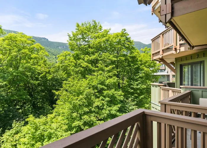 1326 Studio Lodge At Spruce Peak At Stowe Mt Resort Sleeps 4